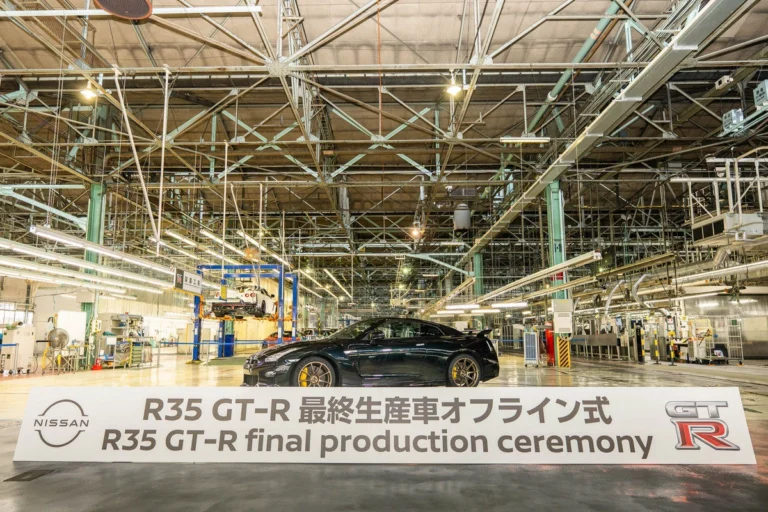 日产R35 GT-R正式停产,18年传奇性能车落幕