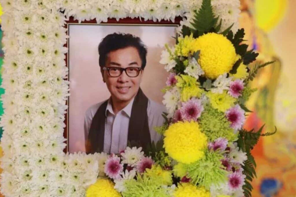 新加坡歌王离世