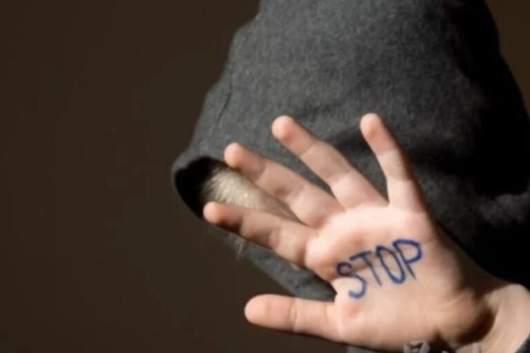 「不只是孩子！」新法上路：霸凌赔25万，家长也必须负责！