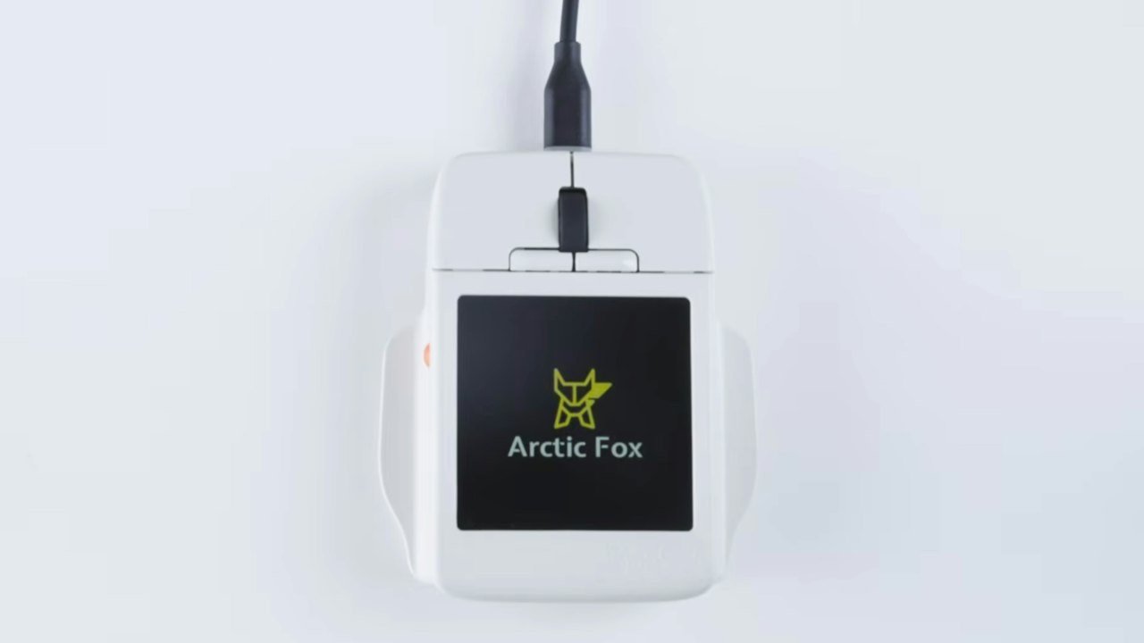 Arctic Fox推出内置3.1吋触控屏的Super Mouse，售价199美元在Kickstarter众筹